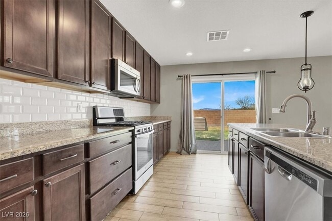 Photo - 7858 Trappers Ridge Ave