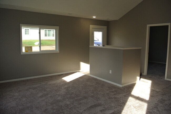 Photo - 2 Bedroom House!