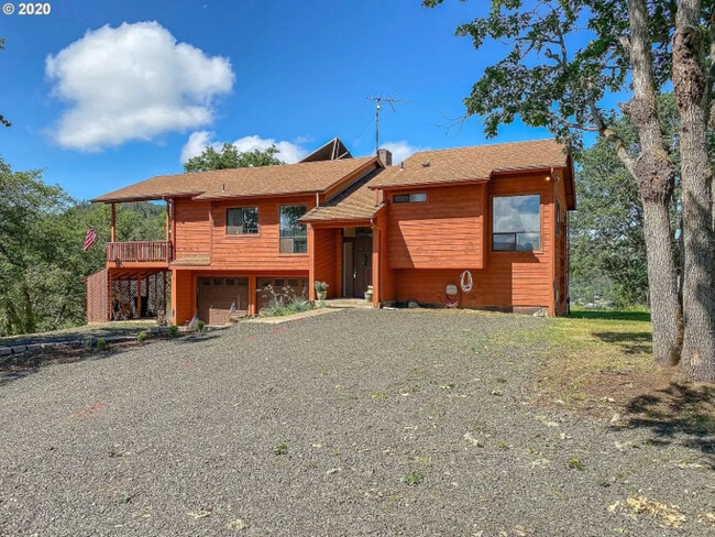 Photo - 539 Hatfield Dr