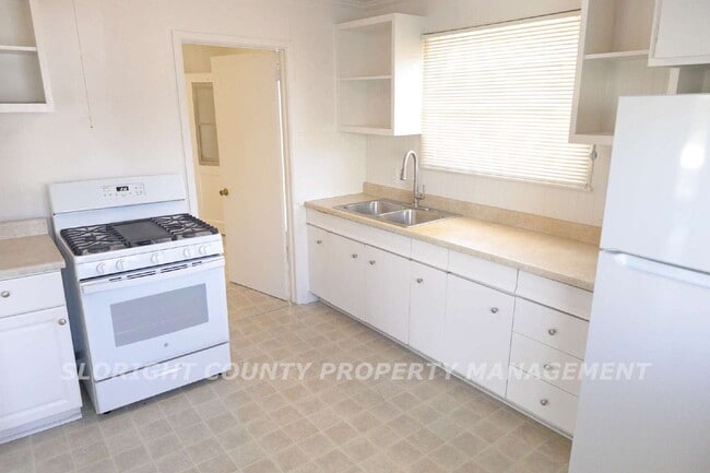 Photo - AVAILABLE NOW - Charming Old-Town SLO Home - 1 Bed / 1 Bath w/ BONUS ROOM