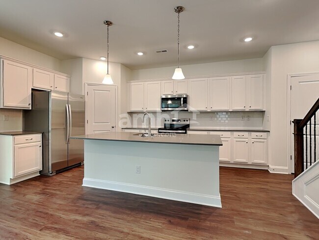 Photo - 609 Rivermist Dr