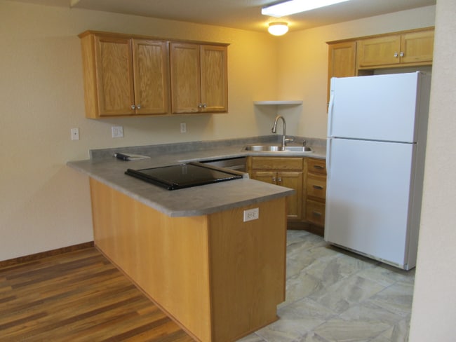 Photo - 1660 NE Foothill Blvd