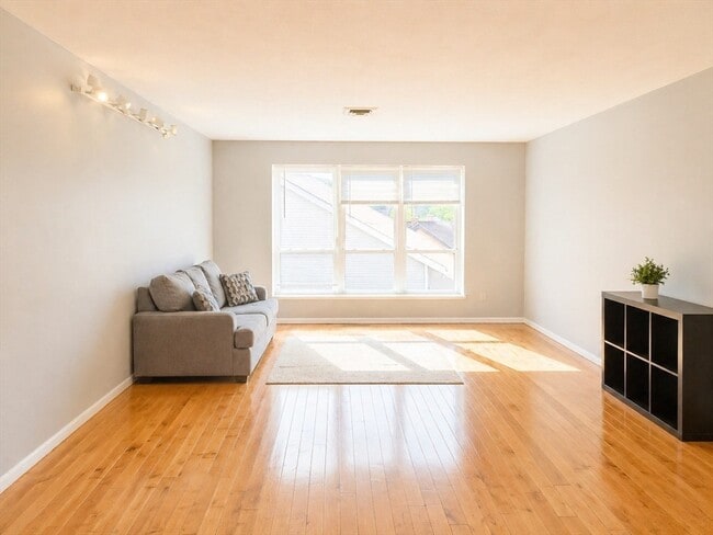 Photo - 405 Langley Rd Unit 2A