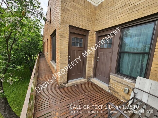 Photo - 1615 S Ervay St