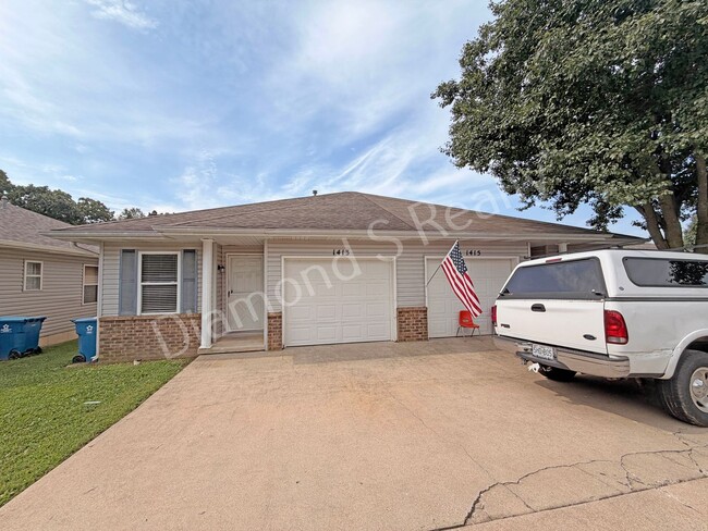 Photo - 1413 W Rainey St