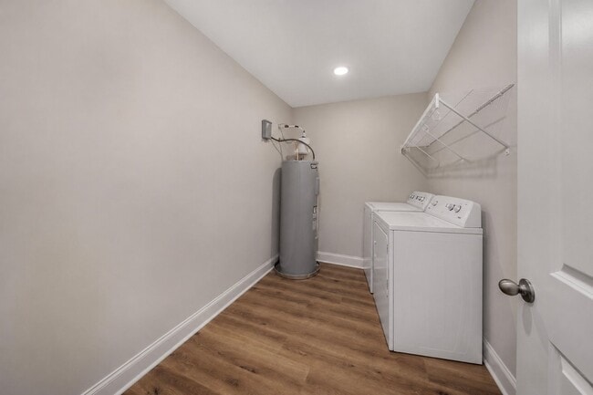 212 Tabor Dr