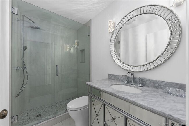 Photo - 2108 NW Greenbriar Ln