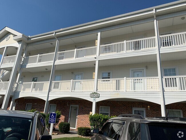 Building Photo - 2-Bedroom, 2-Bath In Azalea Lakes Rental