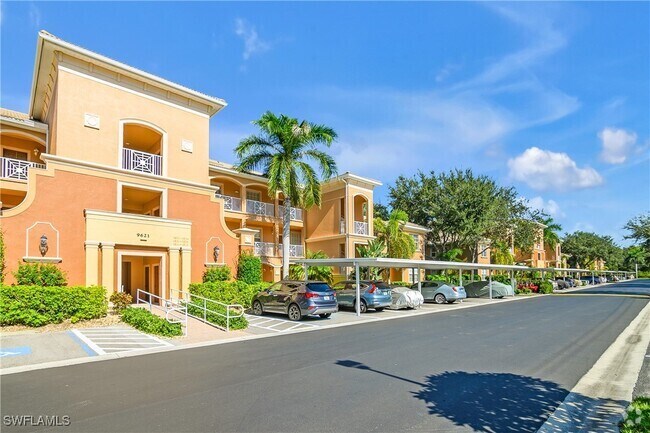 Building Photo - 9621 Spanish Moss Way Unit 3825 Rental