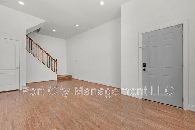 1614 McCulloh St