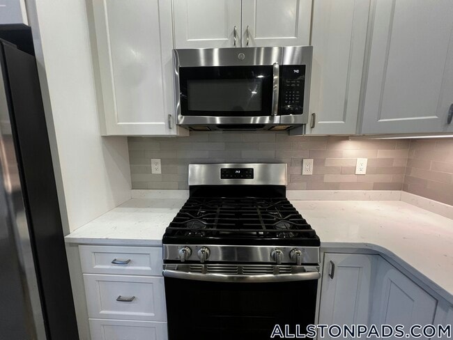 Photo - 79 Linden St Unit 1