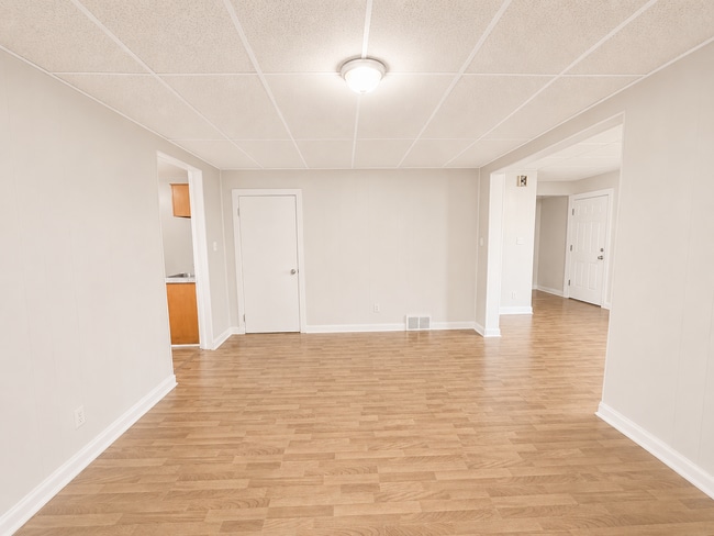 Photo - 456 Arden Pl