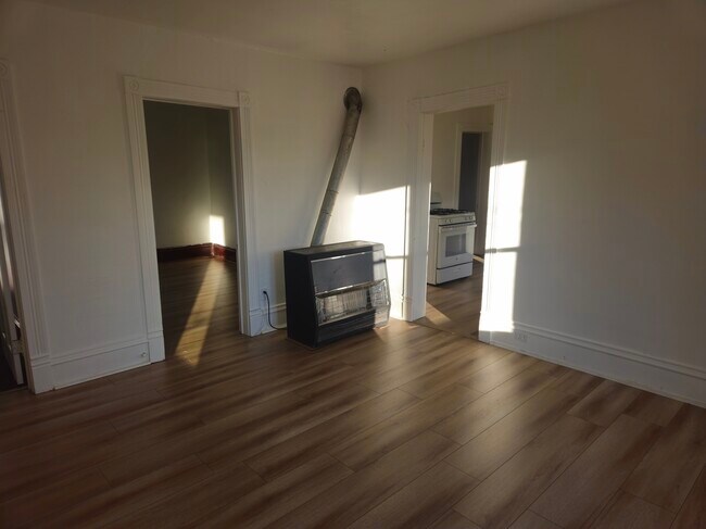 Photo - 912 E 2nd St Unidad 912 E 2nd Street