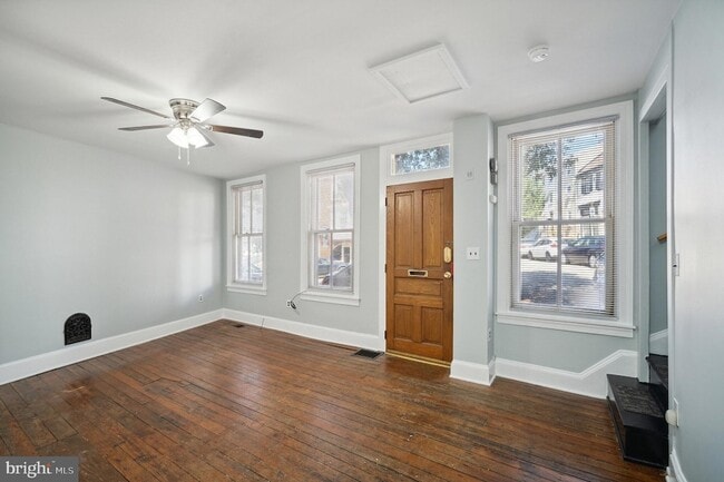 Photo - 4373 Cresson St
