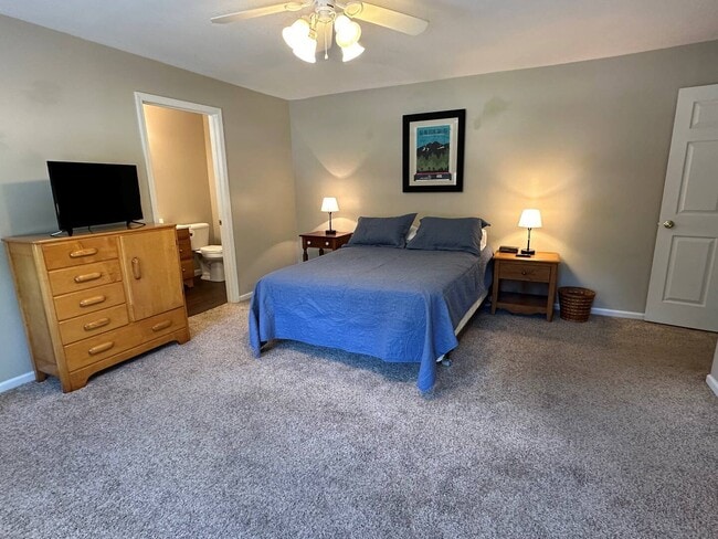 Photo - 101 N East St