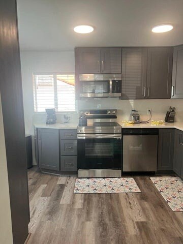 Photo - 161 NE 15th Ter