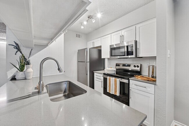 Photo - Cedars at River Legacy Park