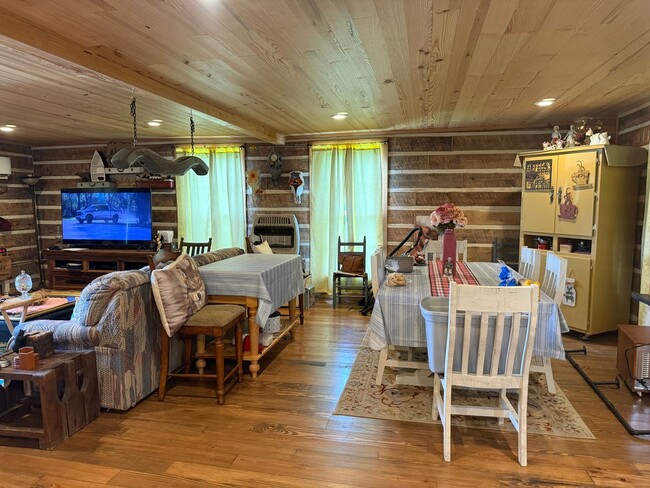 Photo - 4587 US-171