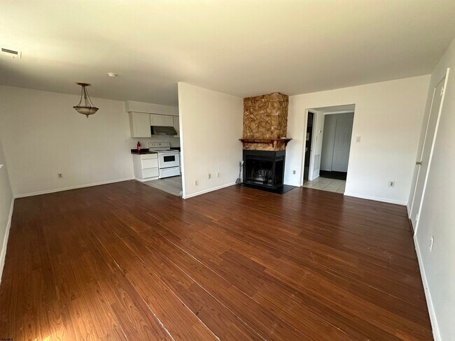 Photo - 2734 Evergreen Ct Unidad 2734