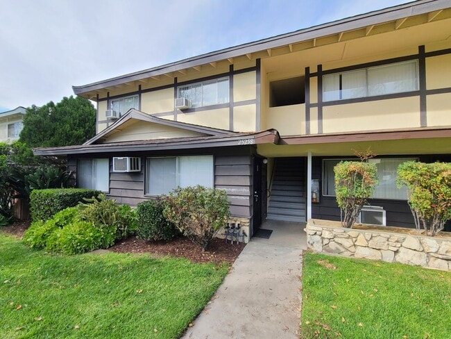 Photo - Taylor St-25258 Unidad B