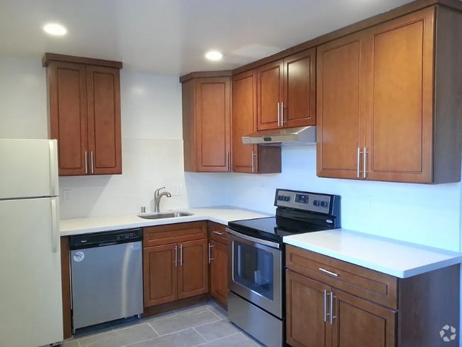 Building Photo - 450 N Winchester Blvd Unit 4 Rental