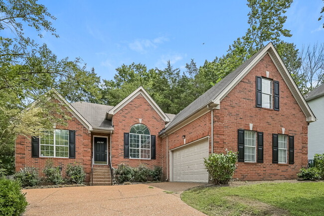 1009 Nighthawk Ln