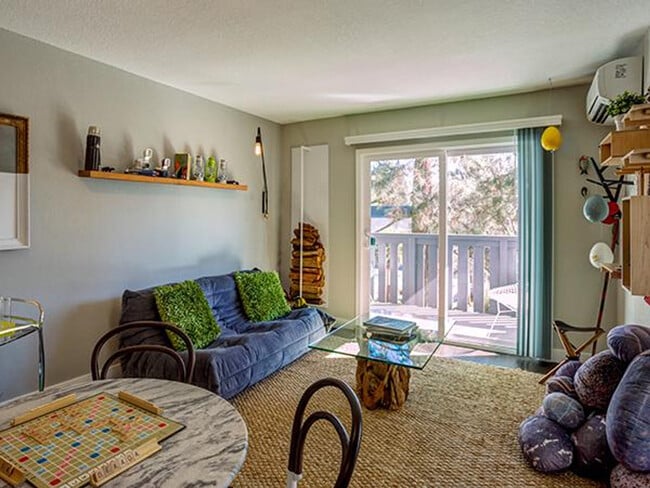 Building Photo - 655 S Fair Oaks Ave Rental
