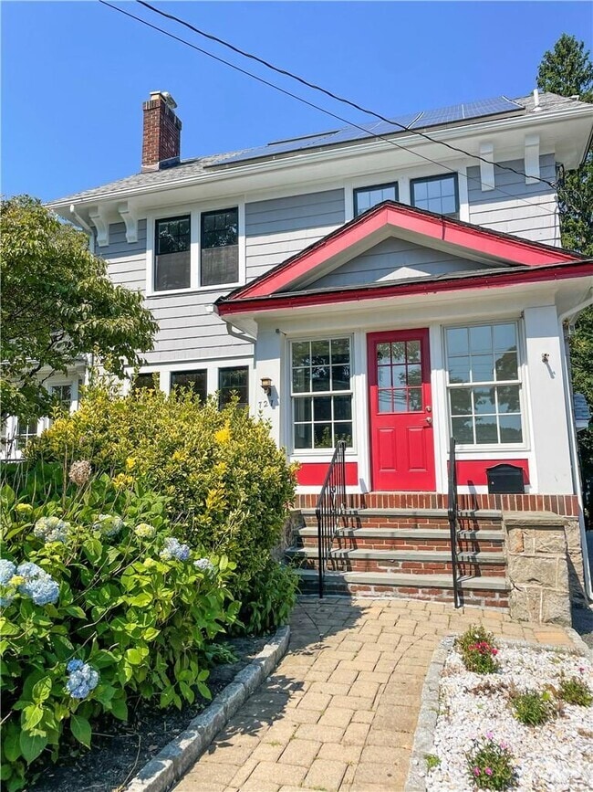 Building Photo - 727 Pelhamdale Ave Rental