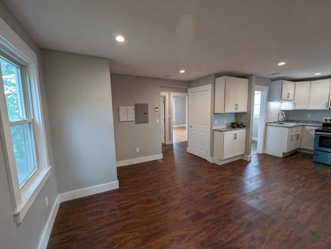 Photo - 150 Orange St