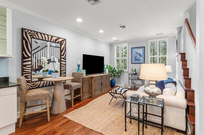 Photo - 75 NE 5th Ave