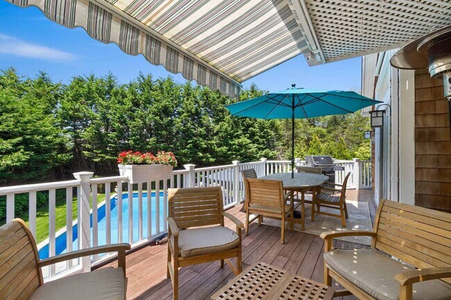 Photo - 114 Narod Blvd