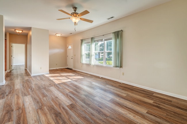 Photo - 175 Springfield Meadow Dr