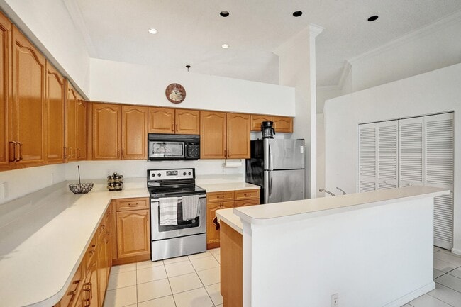 Photo - 4553 Barclay Fair Way
