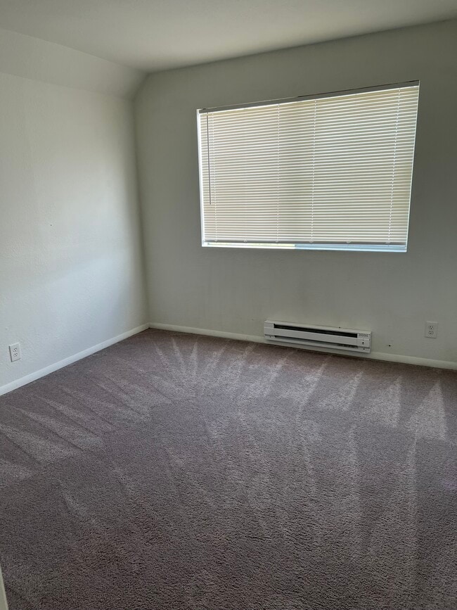 Photo - 815 N 42nd St