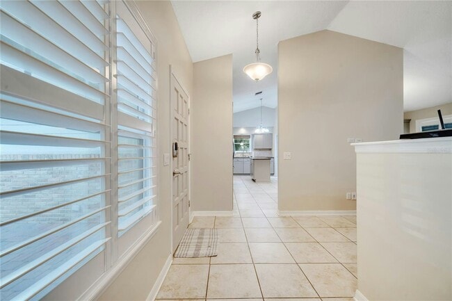 Photo - 755 Oak Terrace