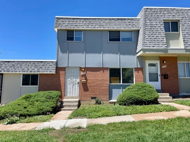 Thornton 2-Story Townhome - Thornton 2-Story Townhome Unit 8701 Santa Fe Drive