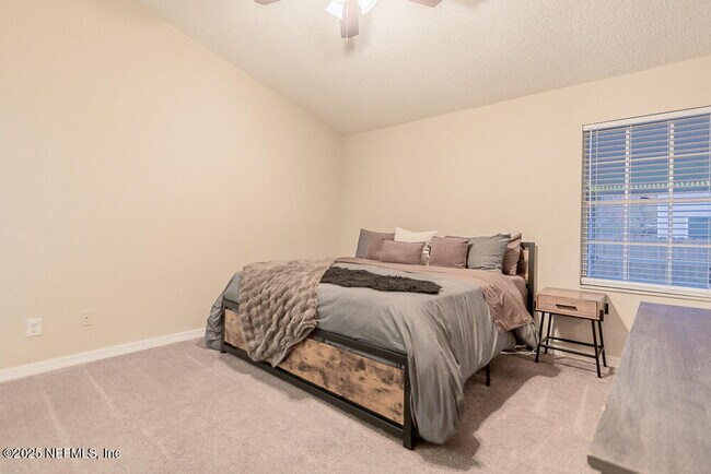 Photo - 11060 Wandering Oaks Dr