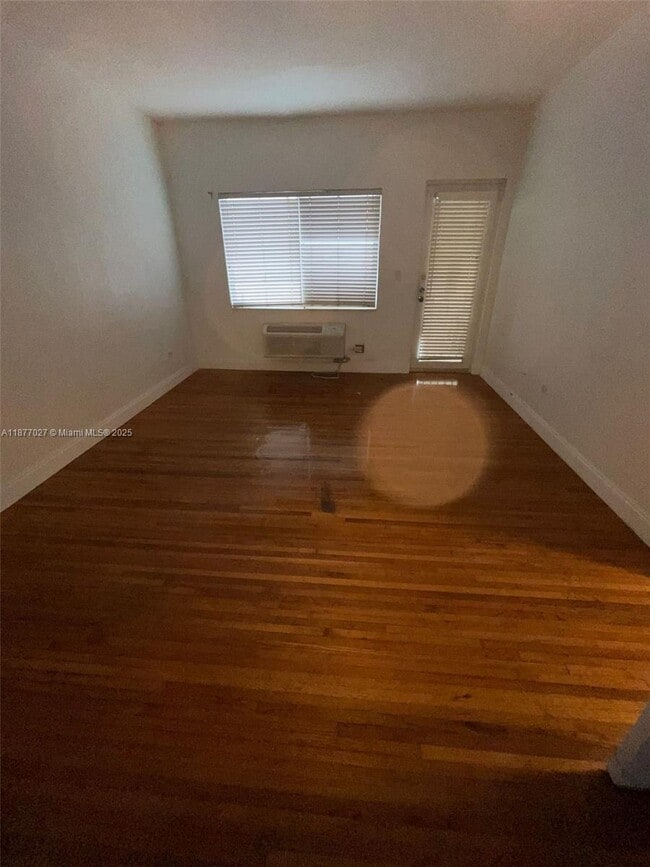 Photo - 505 74th St Unidad A5