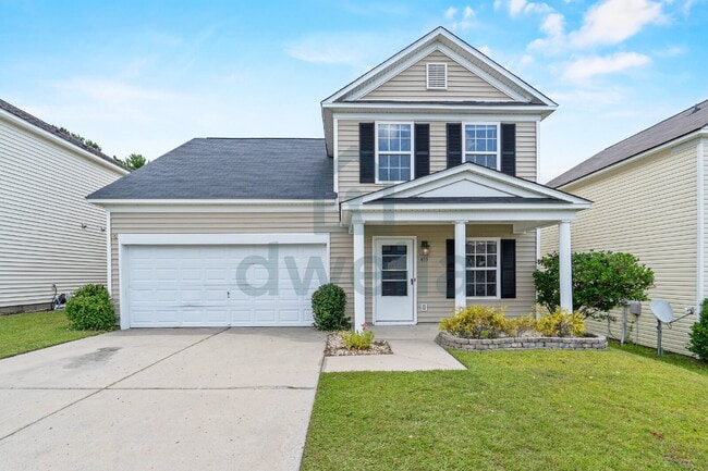 Building Photo - "Charming 3-Bedroom Retreat with 2.5 Baths... Rental