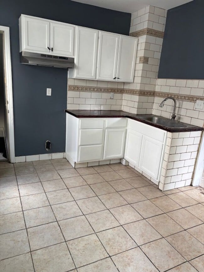Photo - Move in Ready- $1495.00