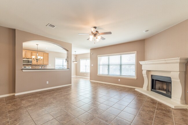 Photo - 148 Justin Leonard Dr