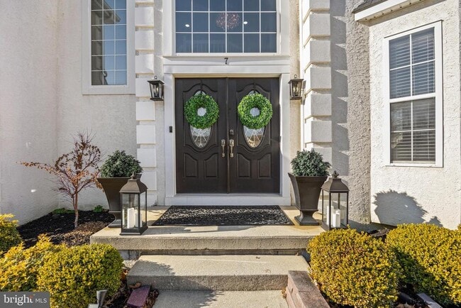 Building Photo - 7 Madison Ct