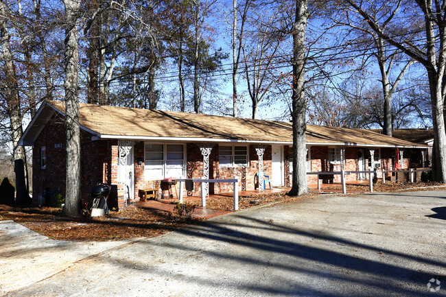 Photo - Walker Street Apartments