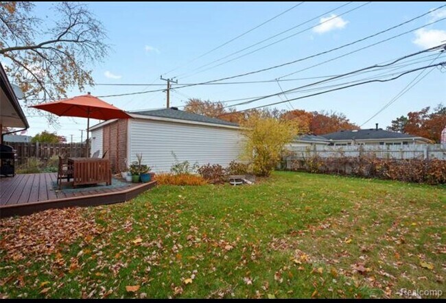 Photo - 34423 Tonquish Trail