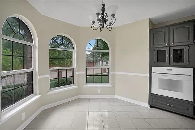 Photo - 827 Cornell Ln