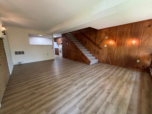 Photo - 56 Westville Rd