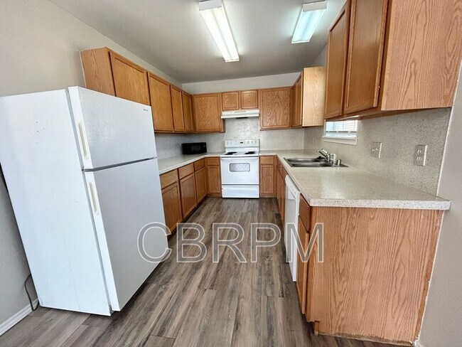 Photo - 1118 82nd St