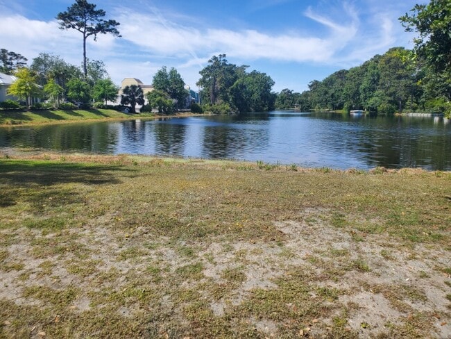 Photo - 501 Pinewood Rd Unidad D