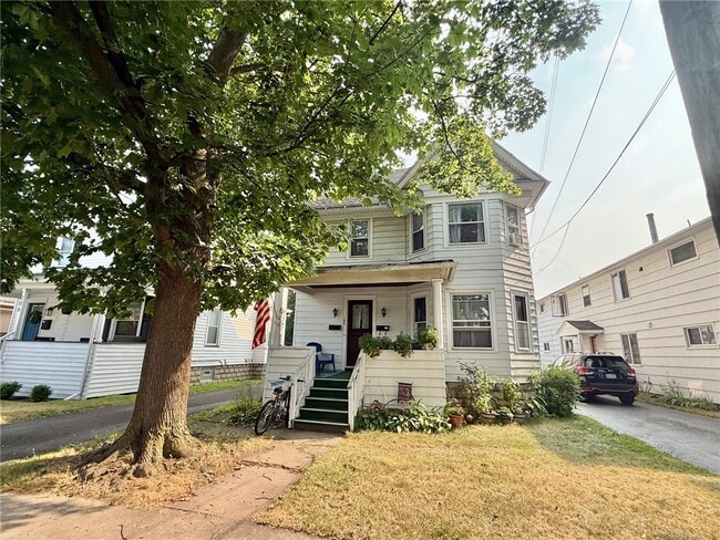 Photo - 204 E Elm St Apartment