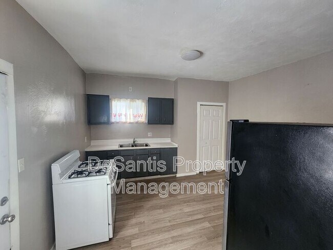 Photo - 2903 Stayton St Unidad 1